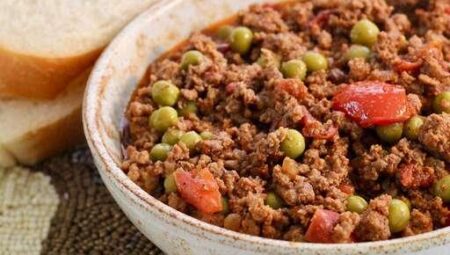 Pakistani Ground Beef Curry