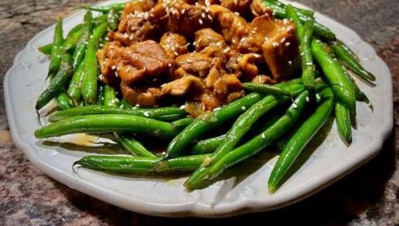 Spicy Chicken and Green Bean Stir Fry