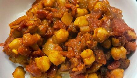 Pakistani Spicy Chickpeas