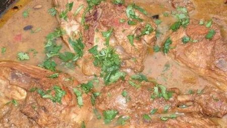 Pomegranate Stew with Chicken (Khoresh Fesenjan)