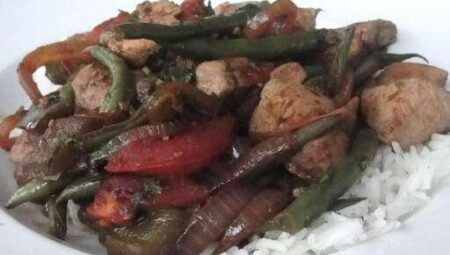 Saltado de Vainitas (Peruvian Green Beans with Chicken)