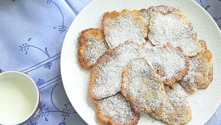 Racuchy z Jablkami (Polish Apple Pancakes)