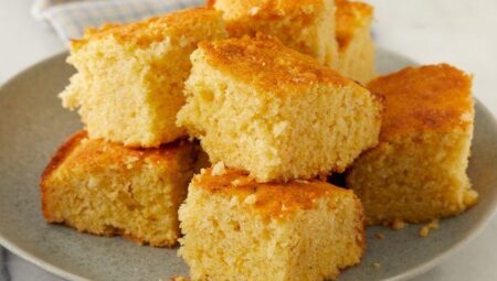 Sweet Cornbread Cake