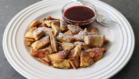 Kaiserschmarren – Austrian Torn Pancakes