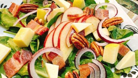 Apple Pecan and Bacon Salad with Maple Vinaigrette