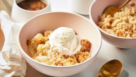 Perfect and Easy Apple Crisp